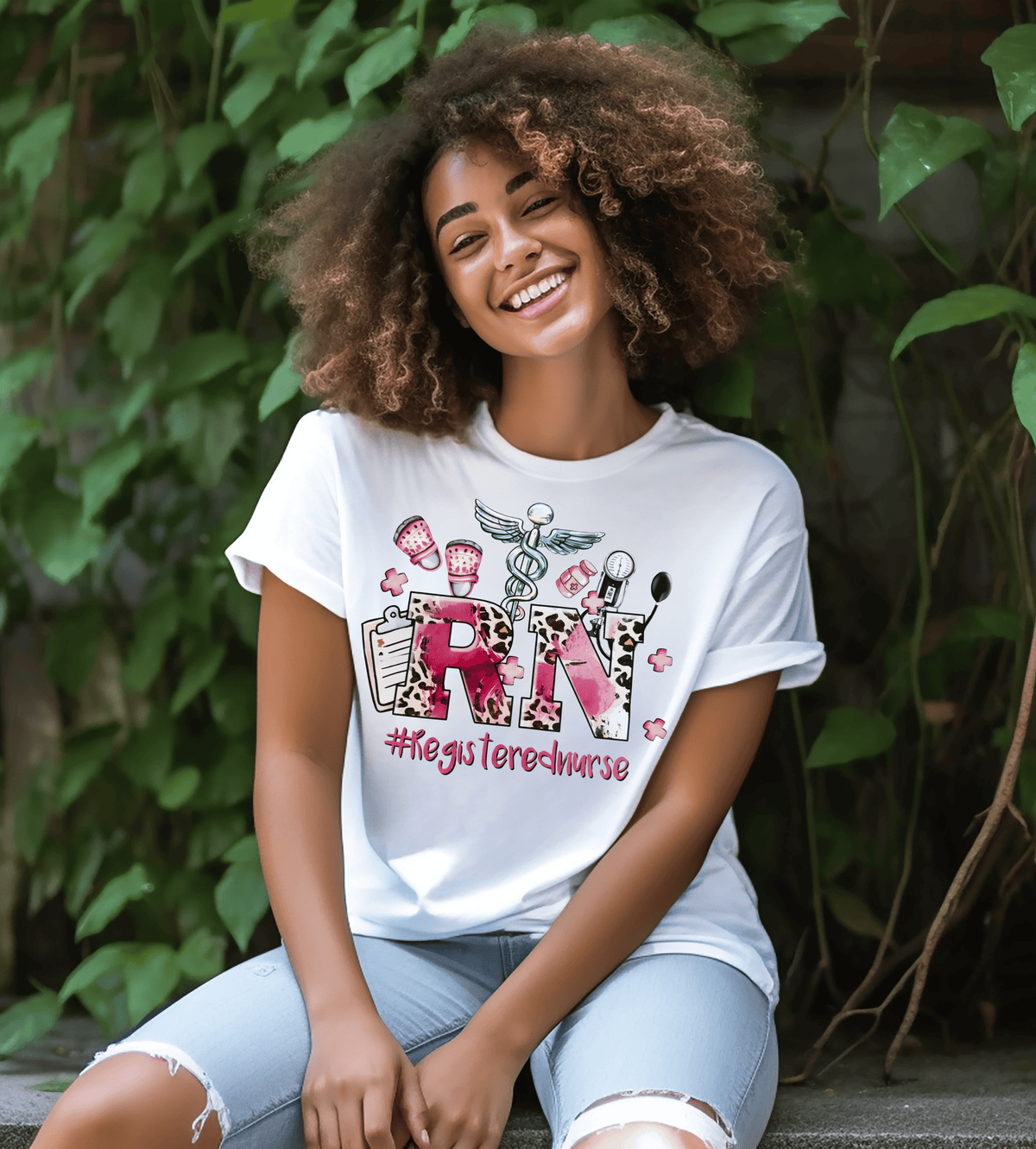 Registered Nurse RN Graphic T-Shirt – Pink Leopard Nurse Shirt