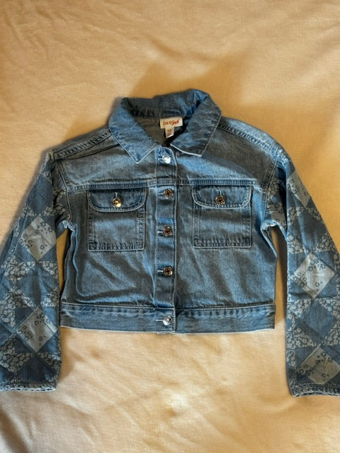 Cat & Jack Girls’ Quilted-Sleeve Denim Jacket – Light Wash